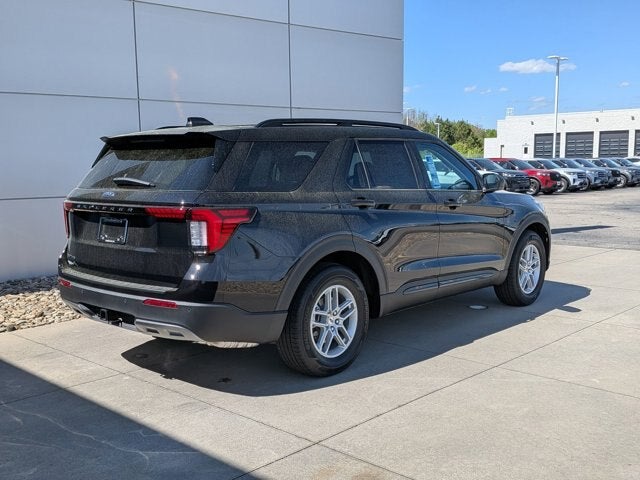 2026 Ford Explorer Active w/100A Pkg