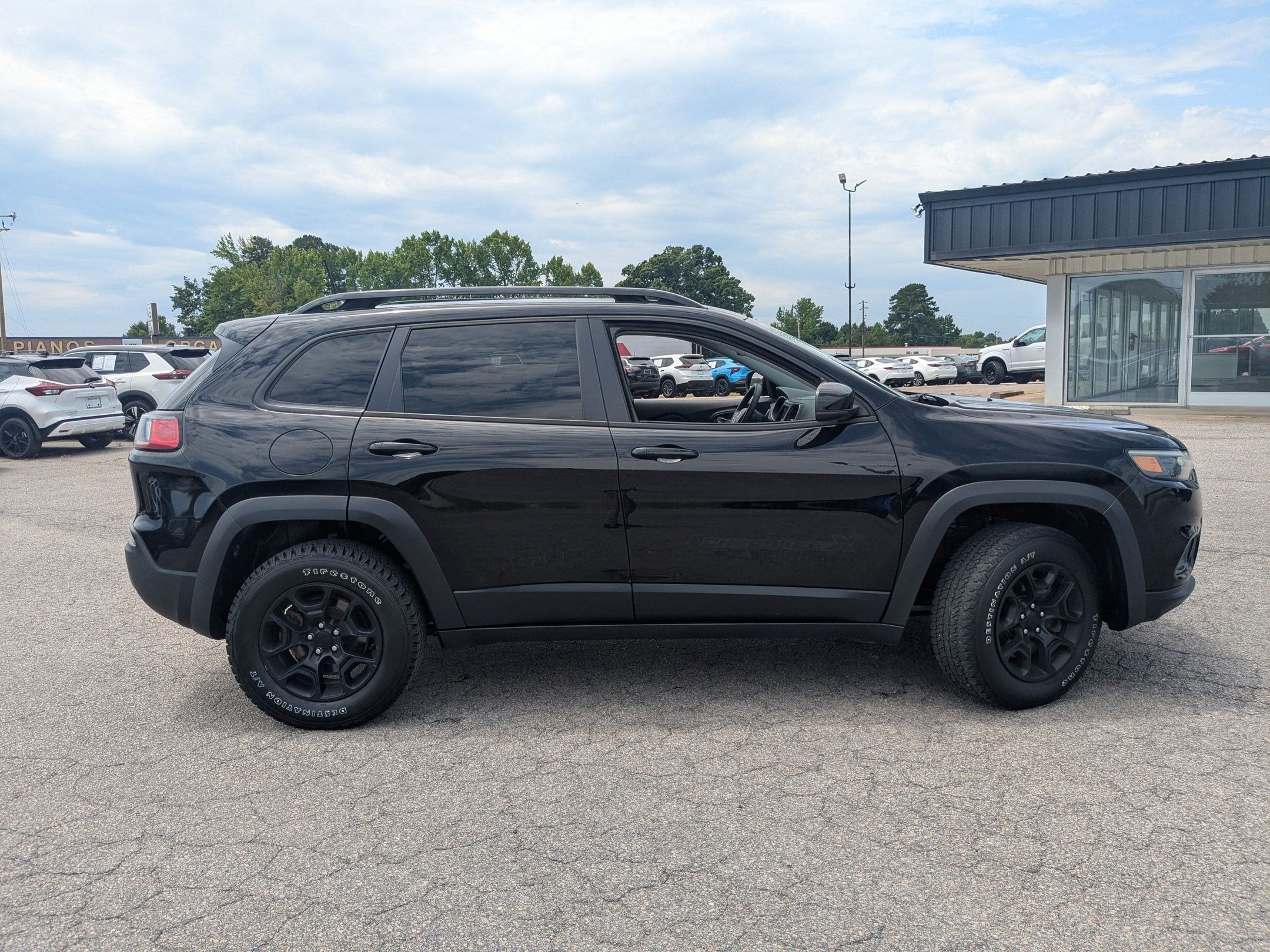2022 Jeep Cherokee X 4x4