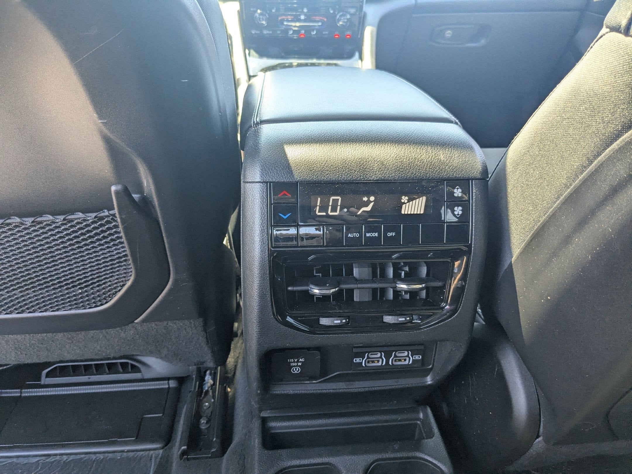 2025 Jeep Grand Cherokee L Laredo X 4x4