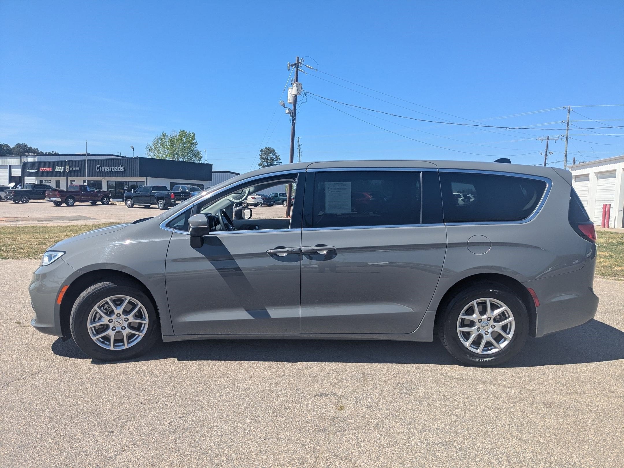 2023 Chrysler Pacifica Touring L