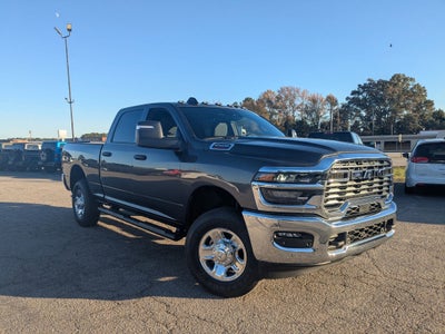 2026 RAM 2500 Tradesman Crew Cab 4x4 6'4' Box