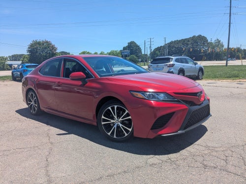 2020 Toyota Camry SE