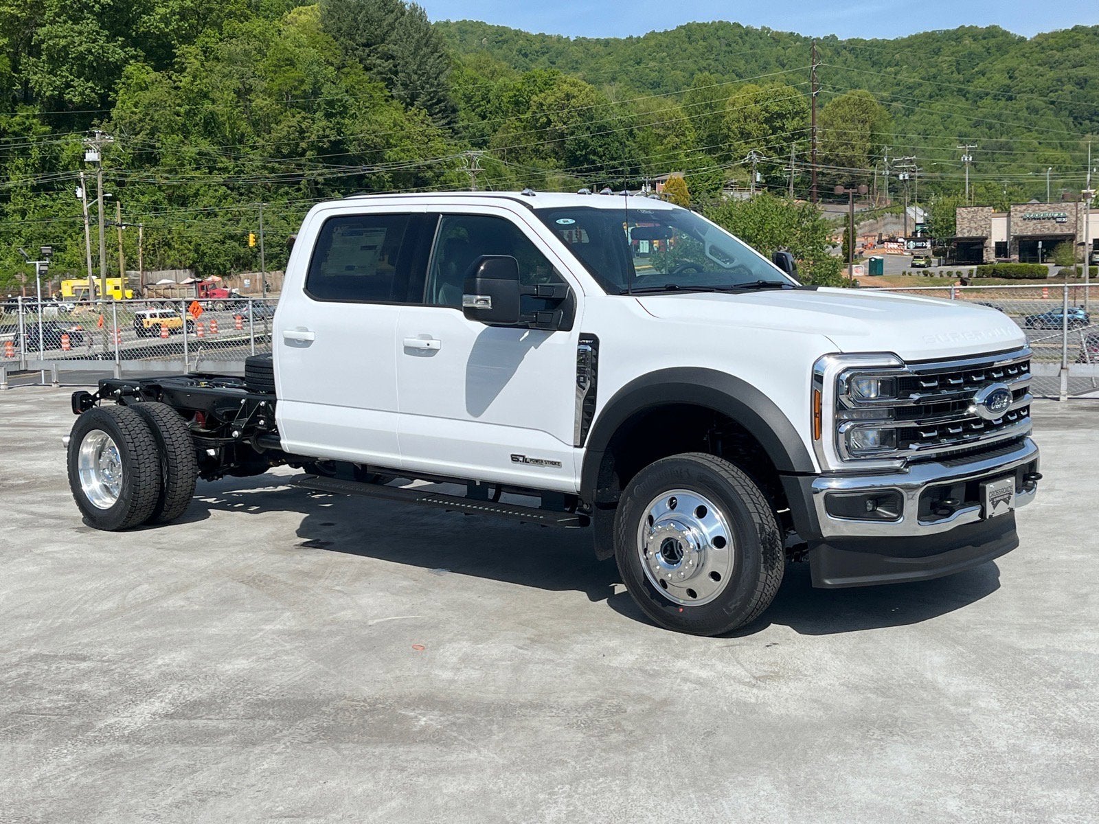 2026 Ford F-450 Lariat 4x4 Crew Cab 179-In DRW's photo