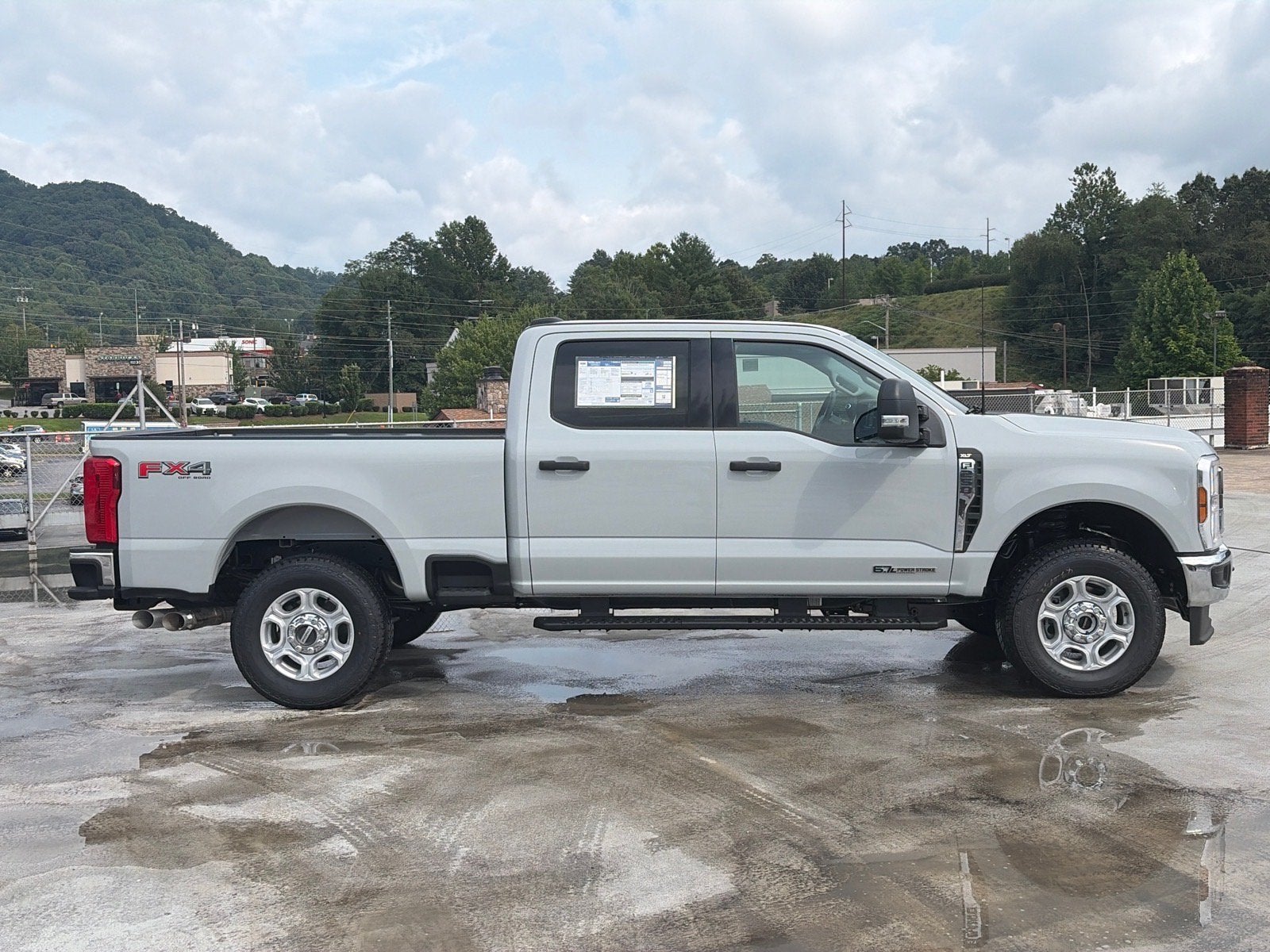 2026 Ford Super Duty F-250 SRW XLT