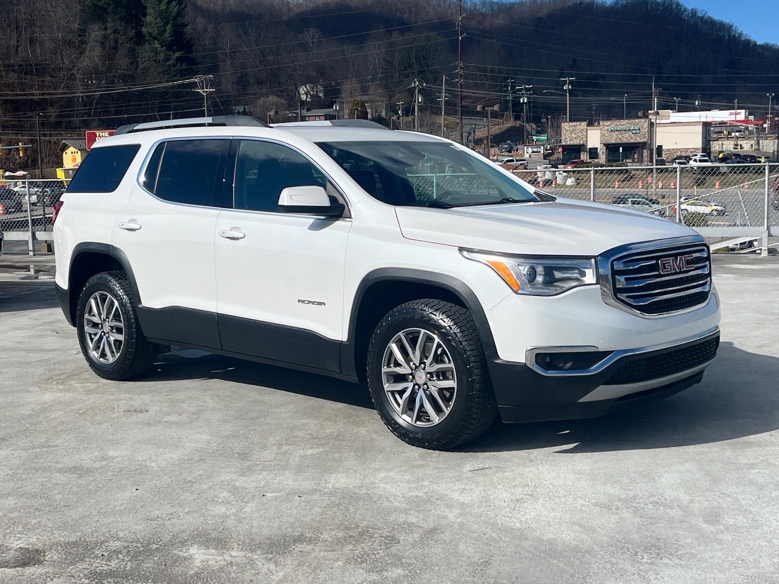 2019 GMC Acadia SLE-2