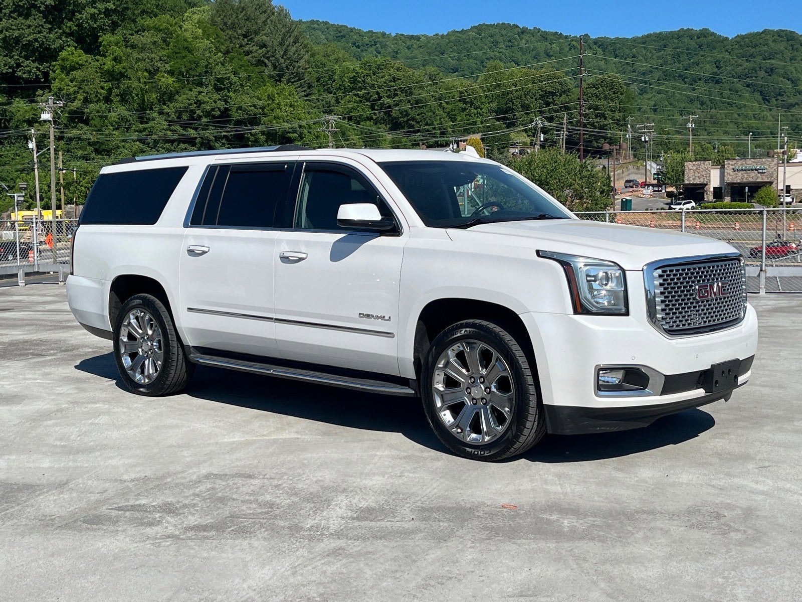 2016 GMC Yukon Denali AWD's photo