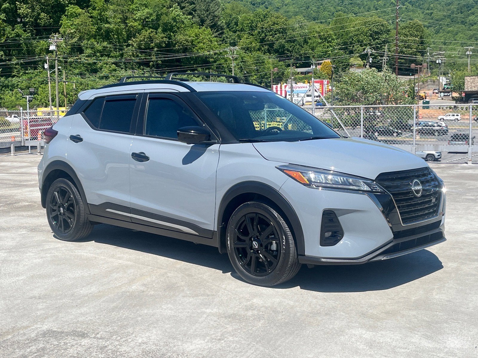 2024 Nissan Kicks 1.6 SR's photo