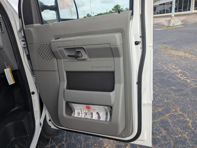 2025 Ford E-Series Cutaway E-350 DRW 176" WB