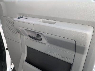 2025 Ford E-Series Cutaway E-350 DRW 176" WB