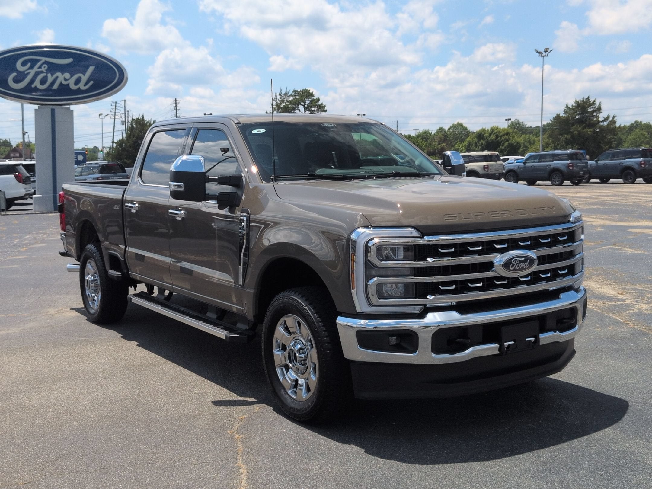 2026 Ford Super Duty F-250 SRW LARIAT