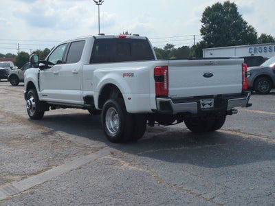 2026 Ford Super Duty F-350 DRW LARIAT