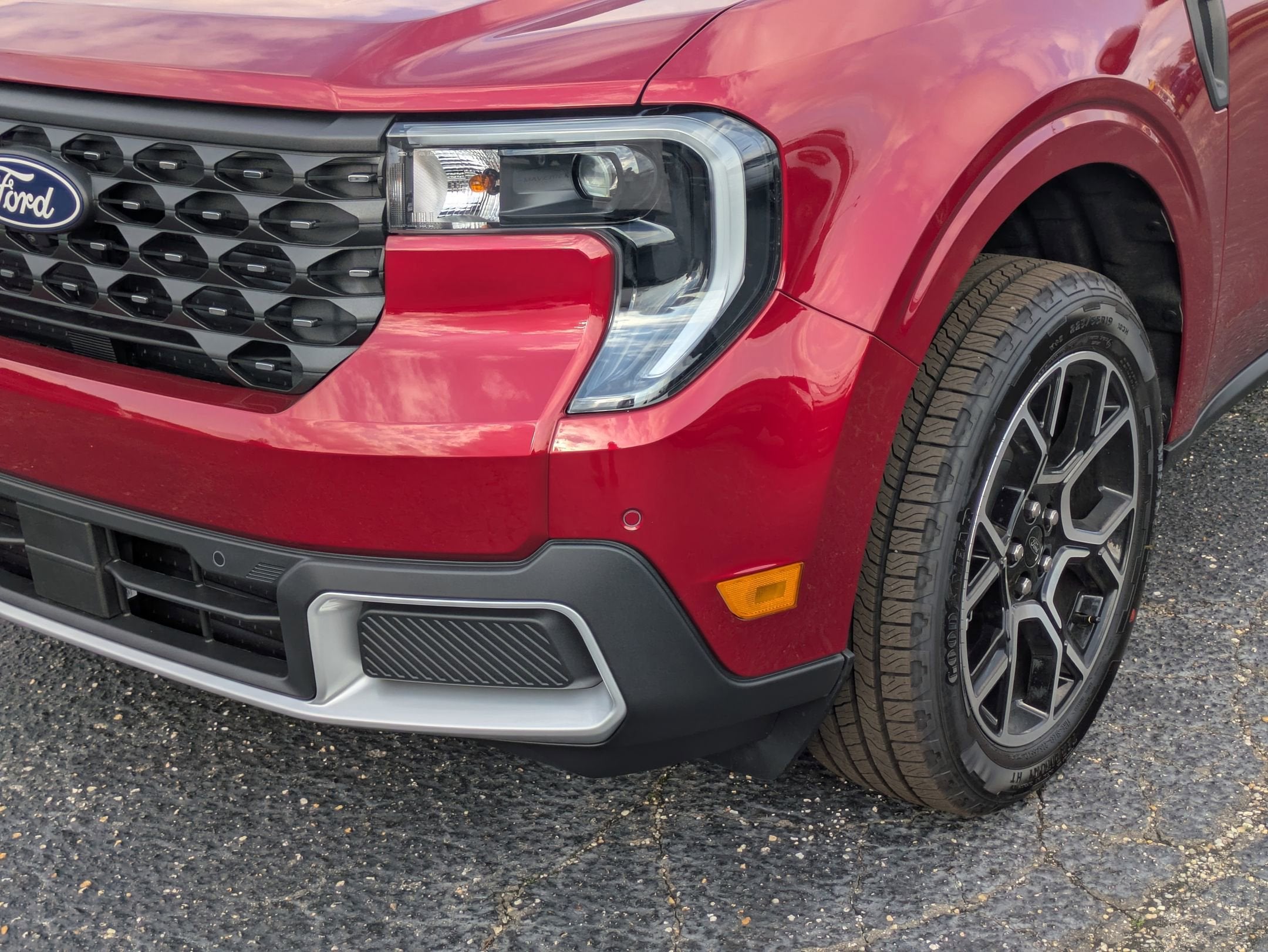 2026 Ford Maverick LARIAT