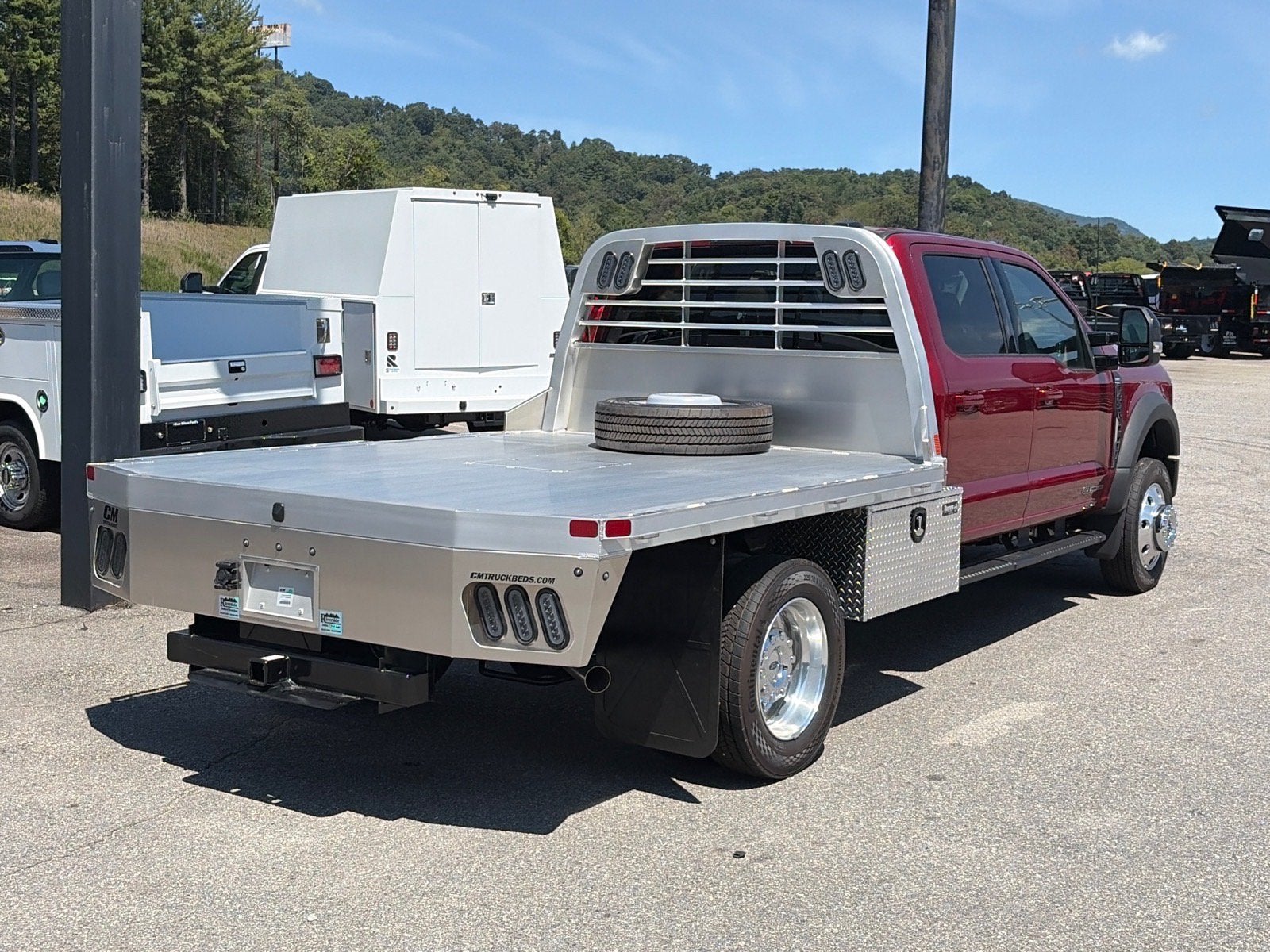 2026 Ford Super Duty F-450 DRW Lariat DRW