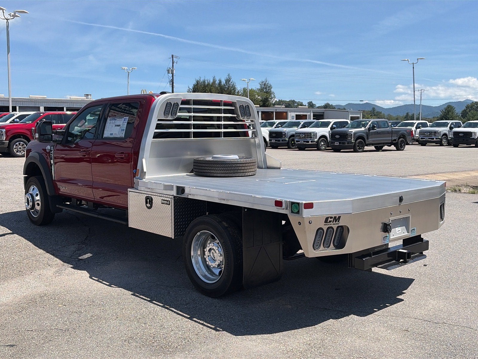 2026 Ford Super Duty F-450 DRW Lariat DRW