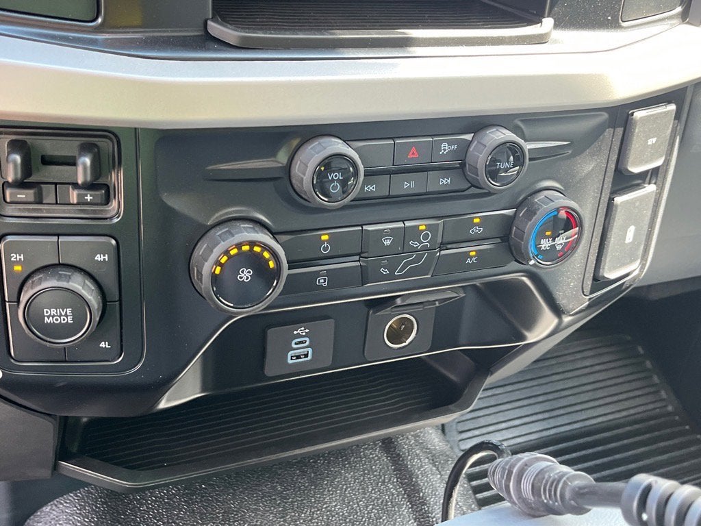 2025 Ford Super Duty F-550 DRW XL DRW