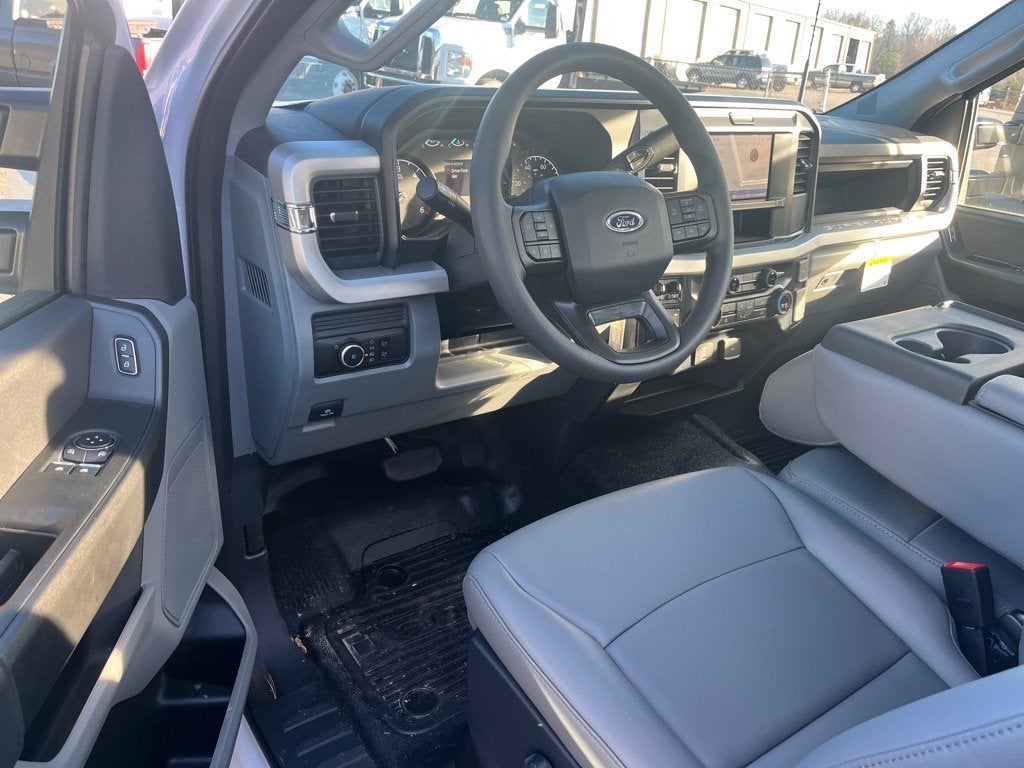 2026 Ford Super Duty F-350 SRW XL