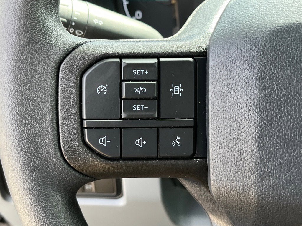 2025 Ford Super Duty F-350 DRW XL