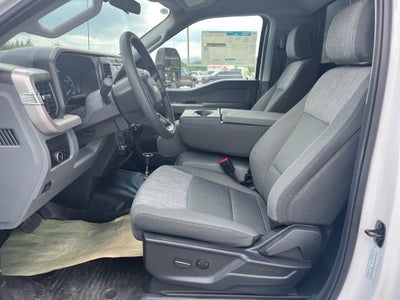 2025 Ford Super Duty F-550 DRW XLT DRW