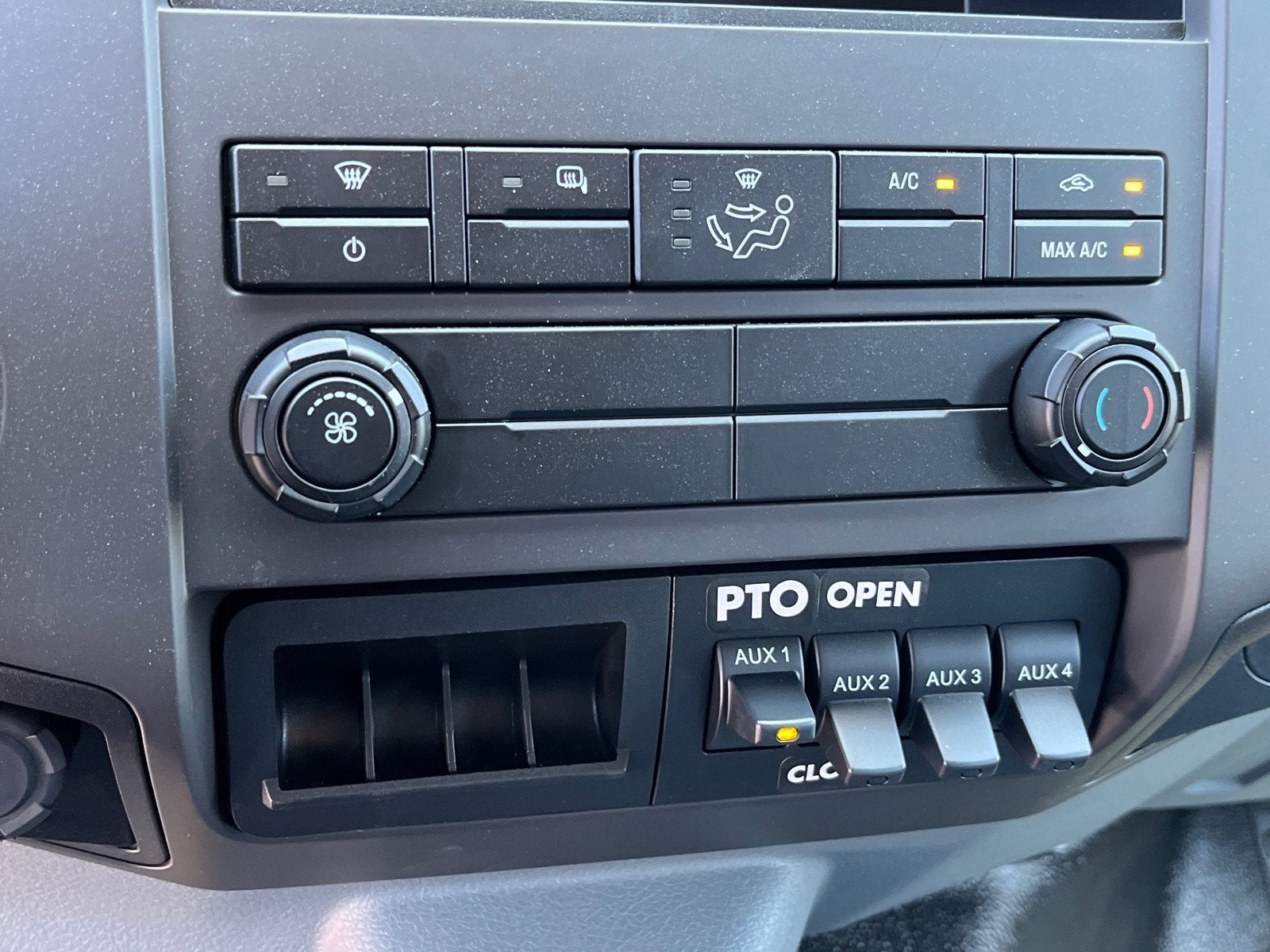 2026 Ford F-750SD Base