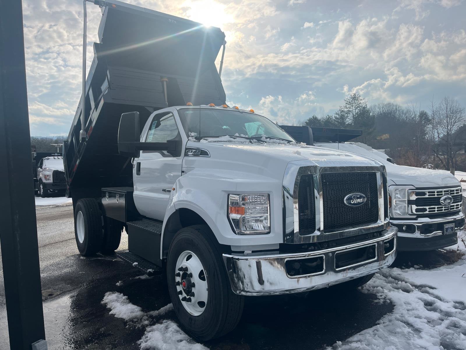 2026 Ford F-750SD Base