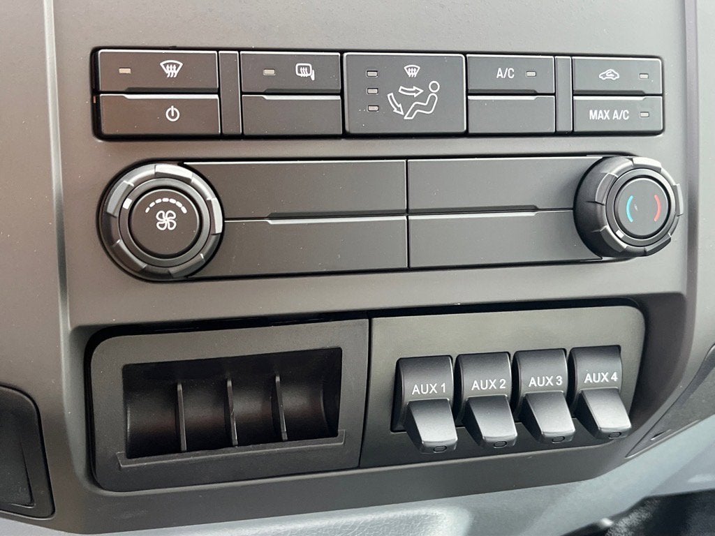 2026 Ford F-750SD Base