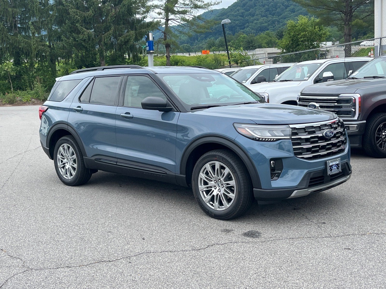 2026 Ford Explorer Active w/200A Pkg