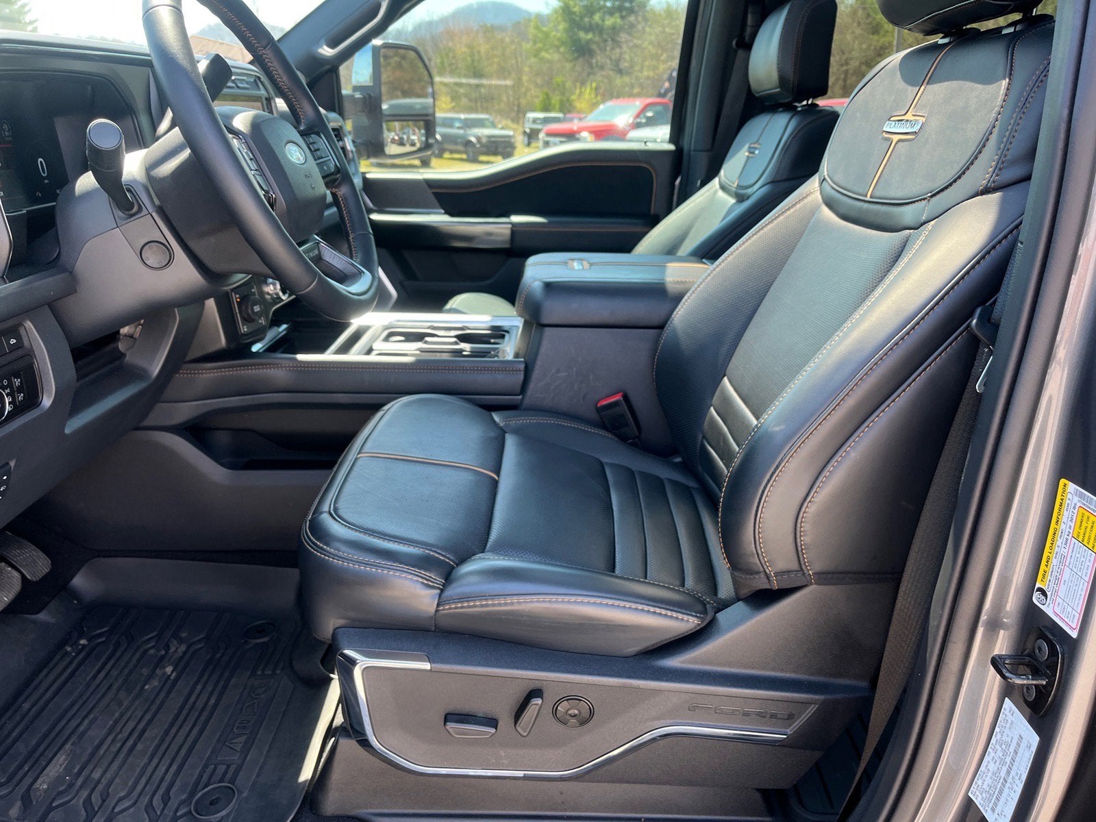 2024 Ford Super Duty F-250 SRW Platinum