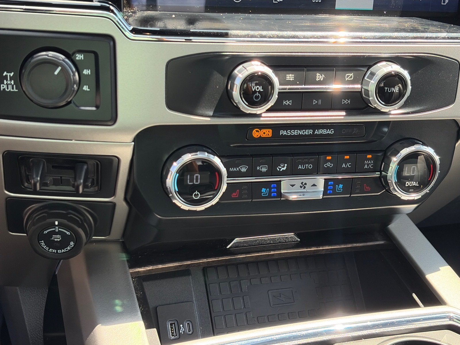 2022 Ford Super Duty F-250 SRW LARIAT