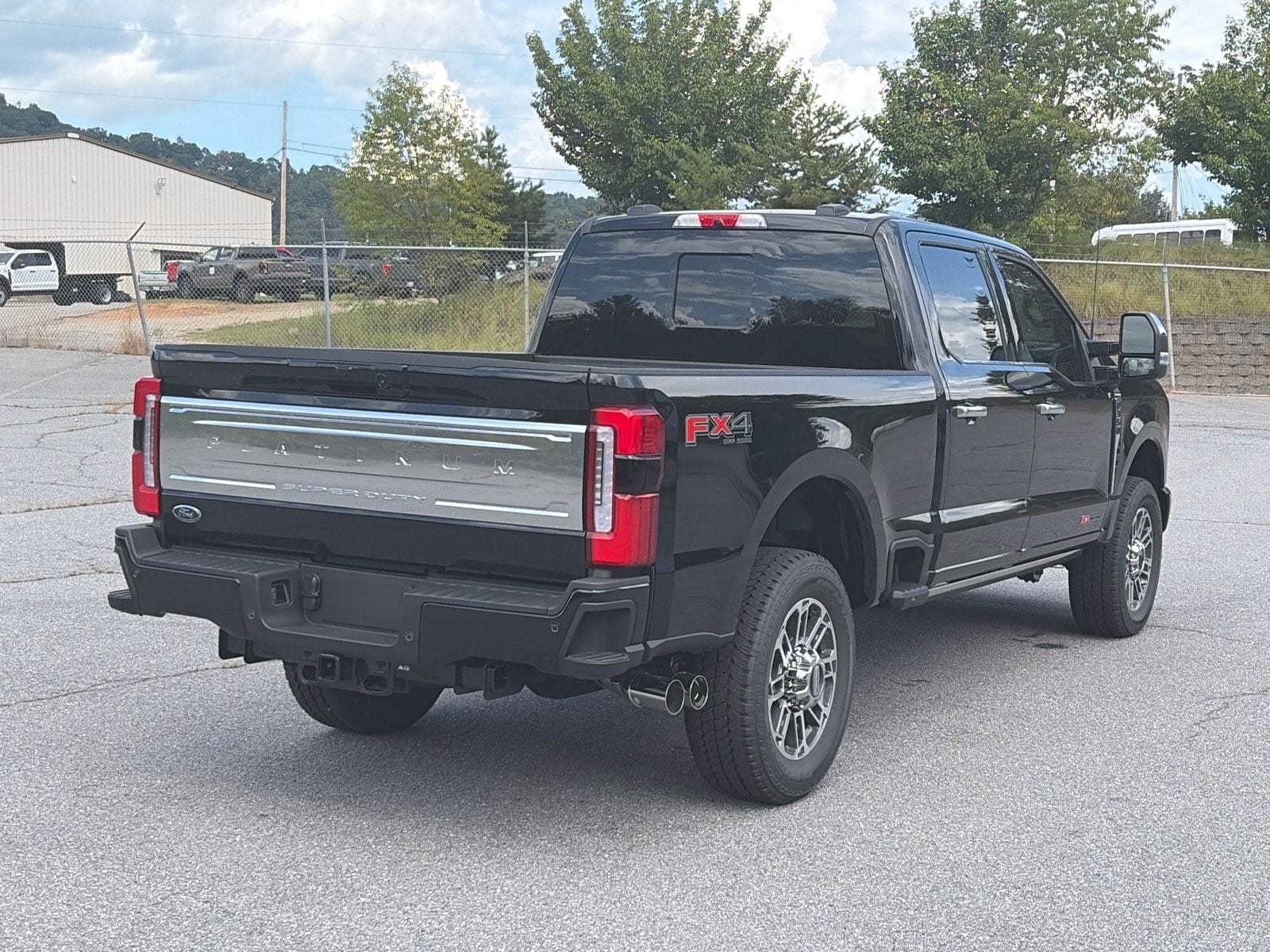 2026 Ford Super Duty F-350 SRW Platinum