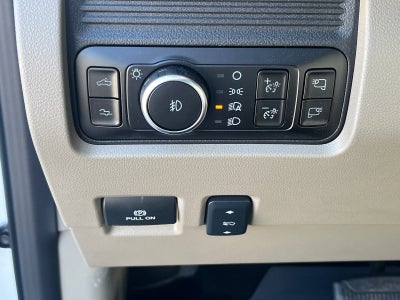 2026 Ford Super Duty F-350 DRW Platinum