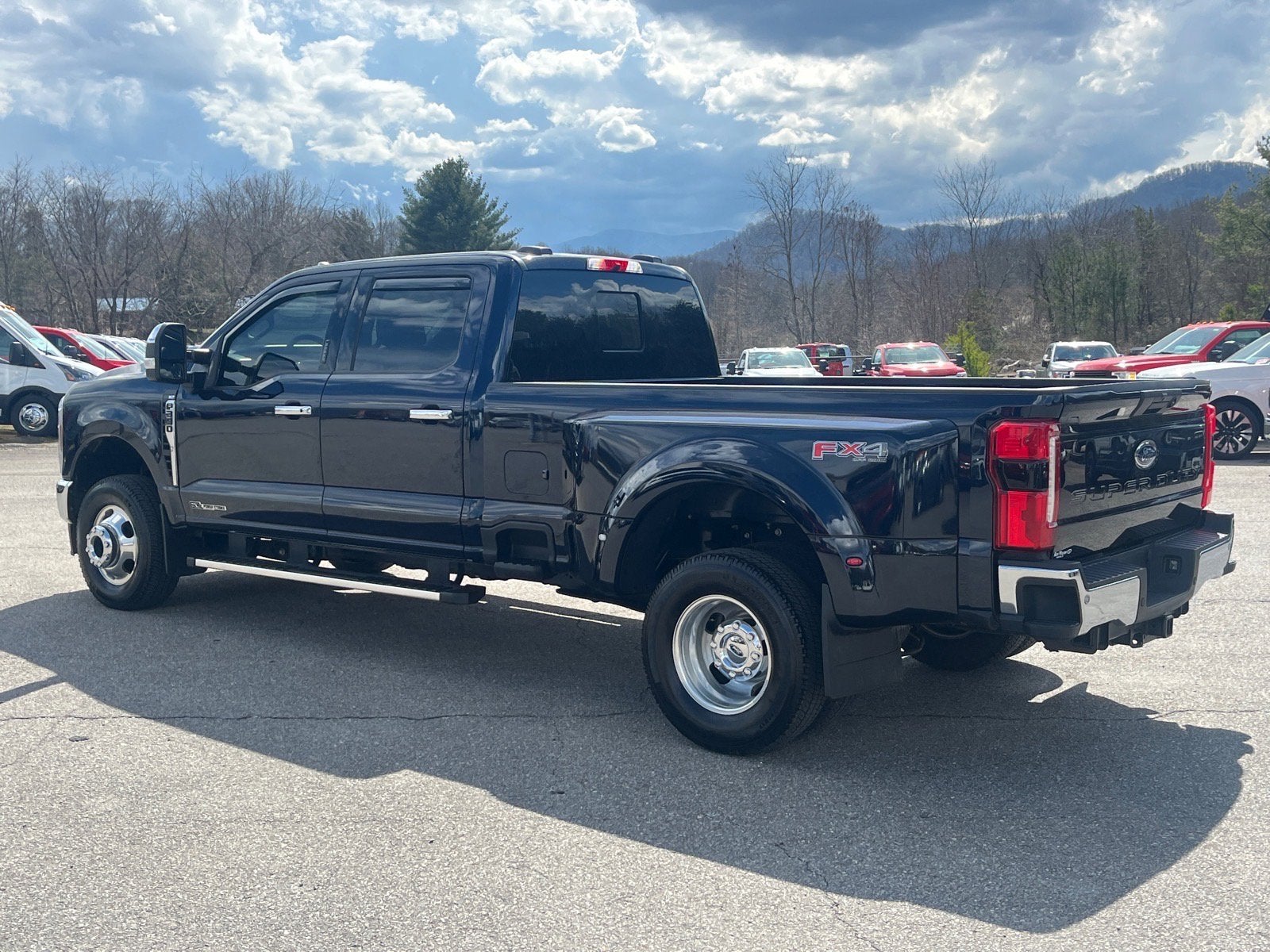 2024 Ford Super Duty F-350 DRW XLT