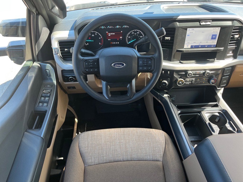 2026 Ford Super Duty F-350 SRW XLT