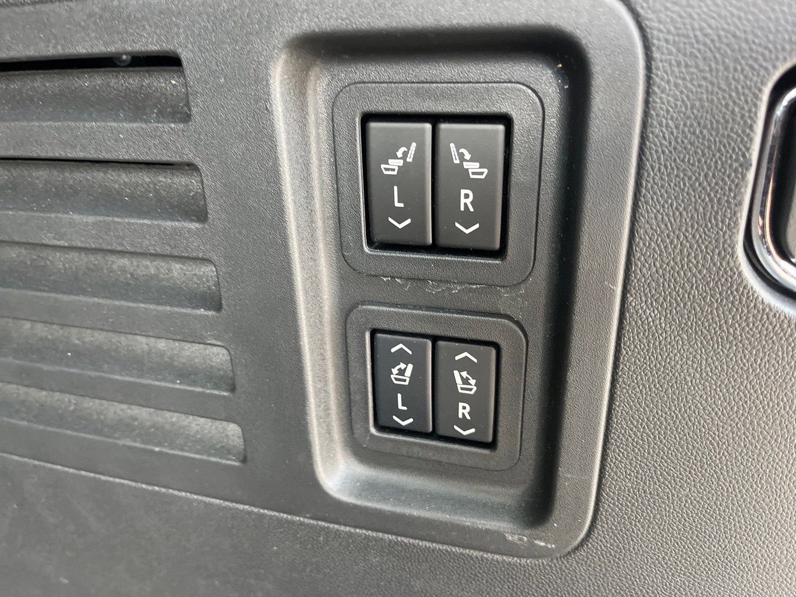 2024 Chevrolet Traverse AWD RS