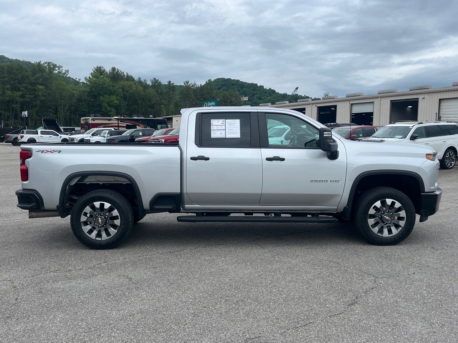 2022 Chevrolet Silverado 2500HD Custom