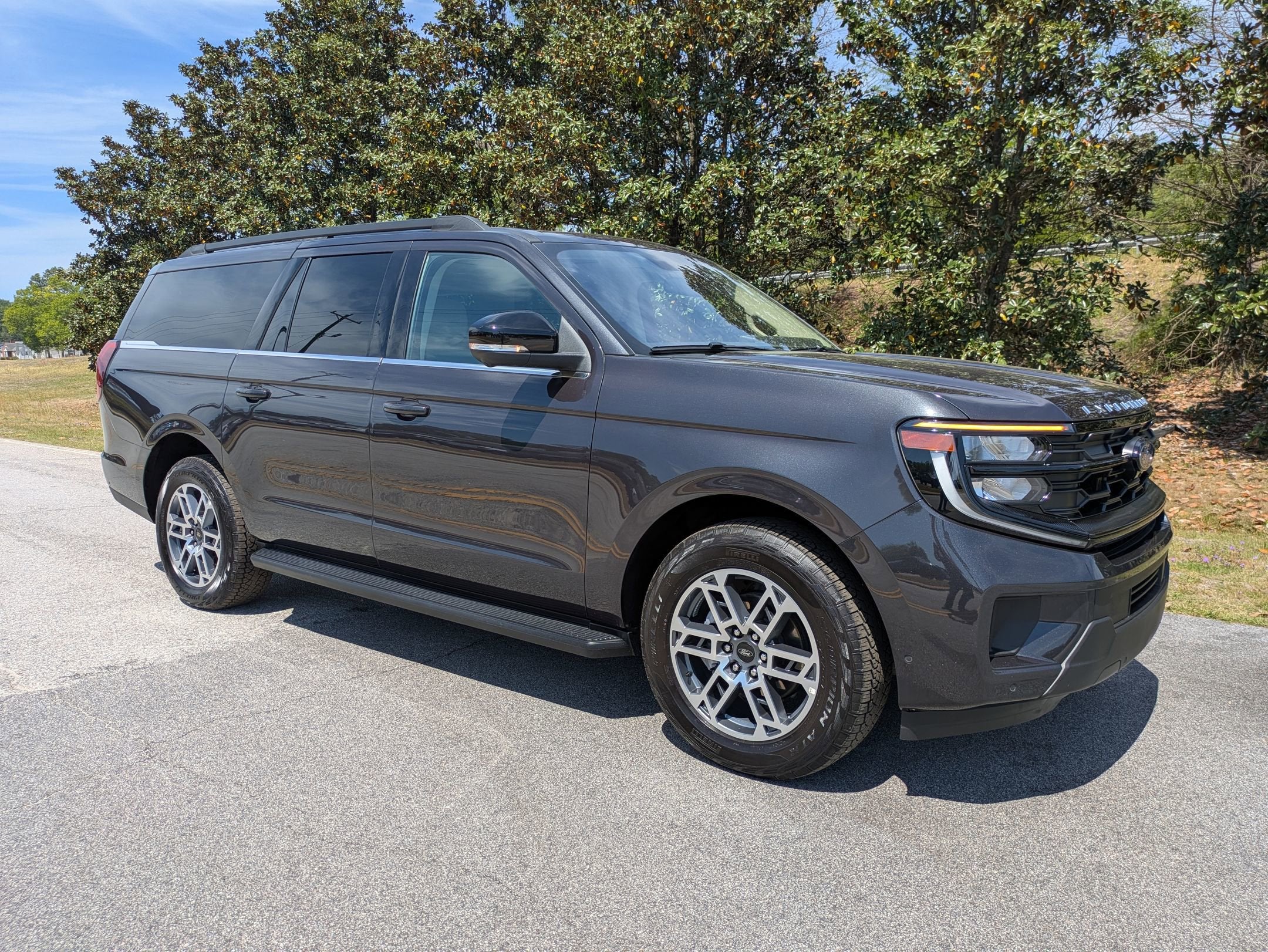 2025 Ford Expedition Max Active