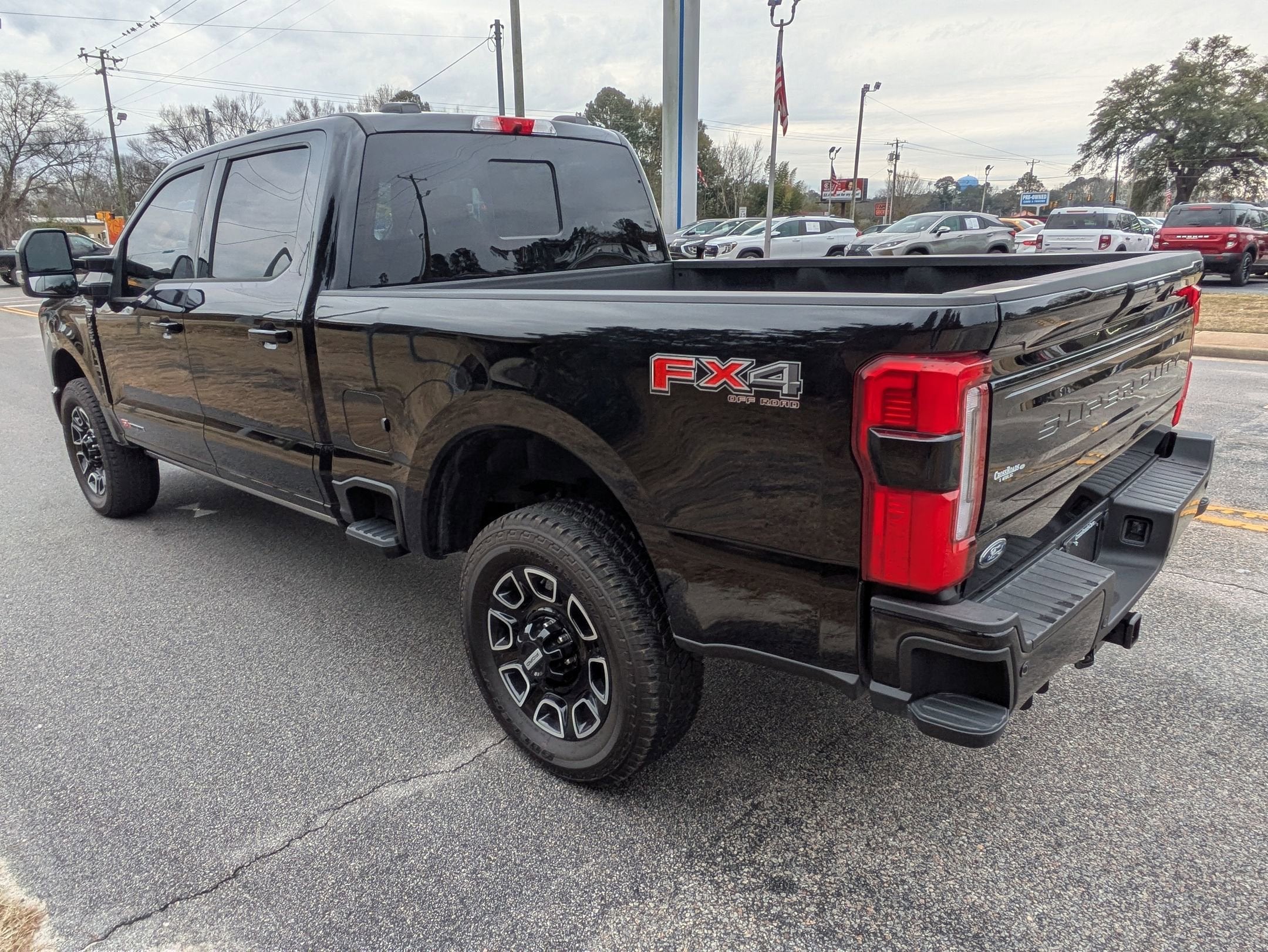 2025 Ford Super Duty F-250 SRW Platinum