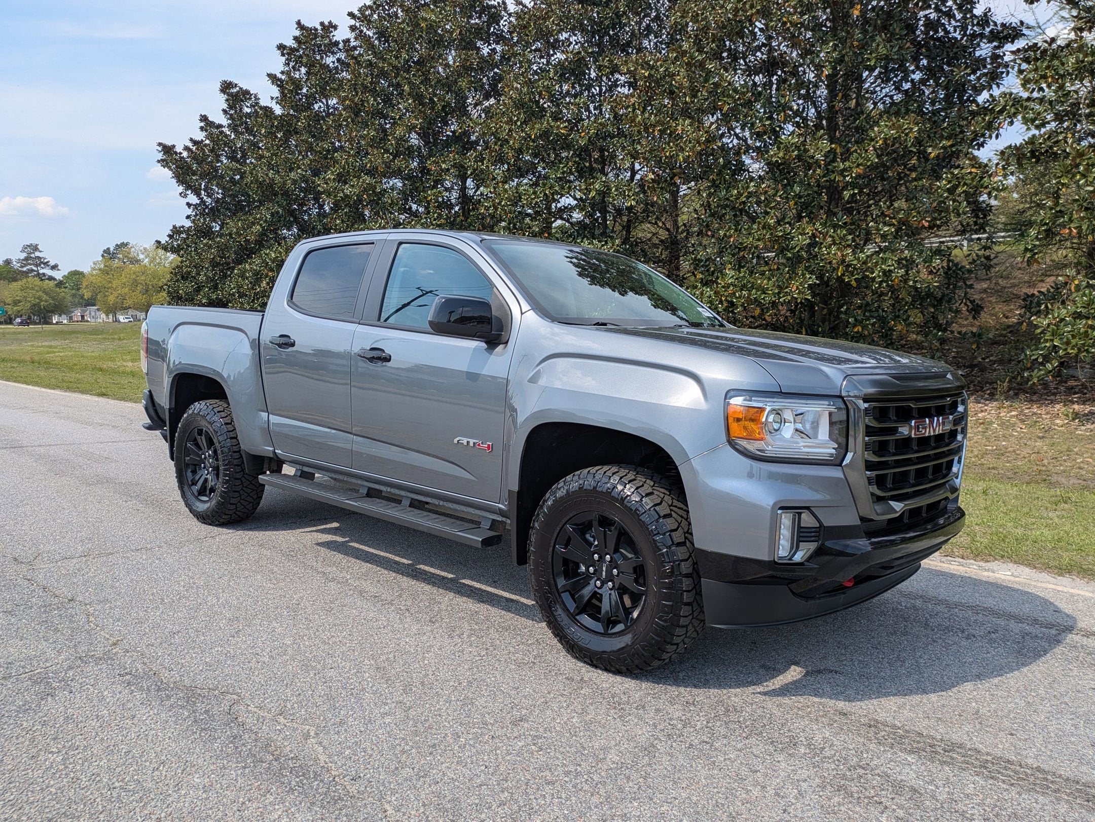 2022 GMC Canyon 4WD AT4 w/Leather