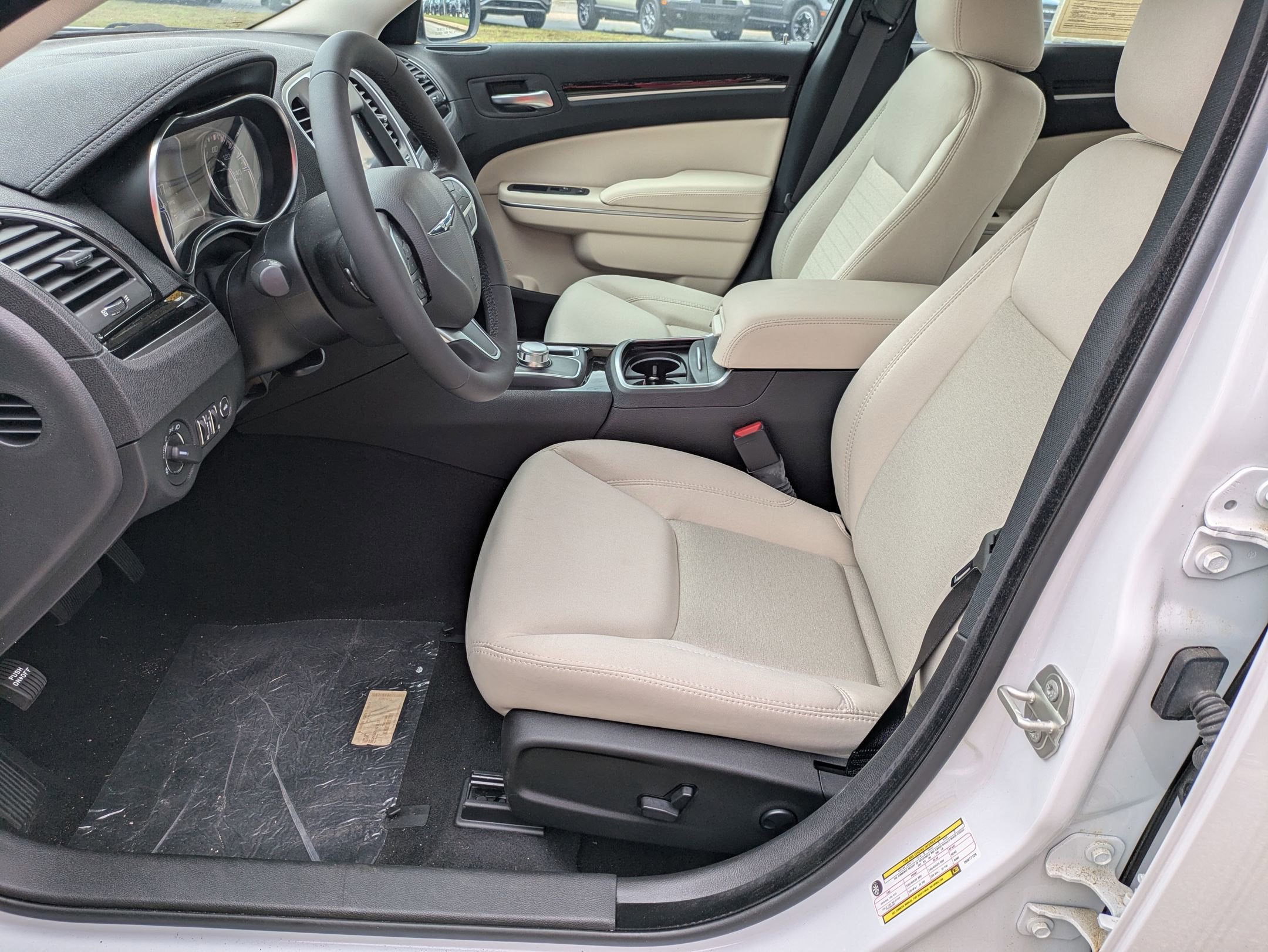 2023 Chrysler 300 Touring