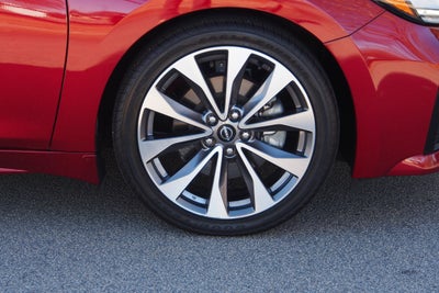 2023 Nissan Maxima Platinum