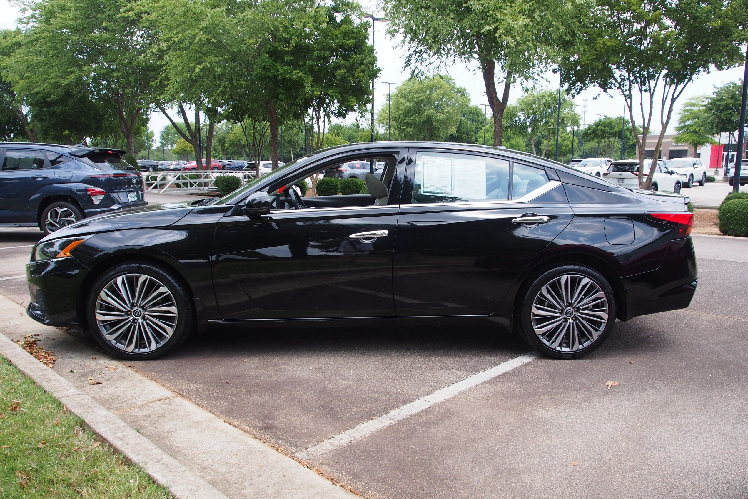 2023 Nissan Altima 2.5 SL