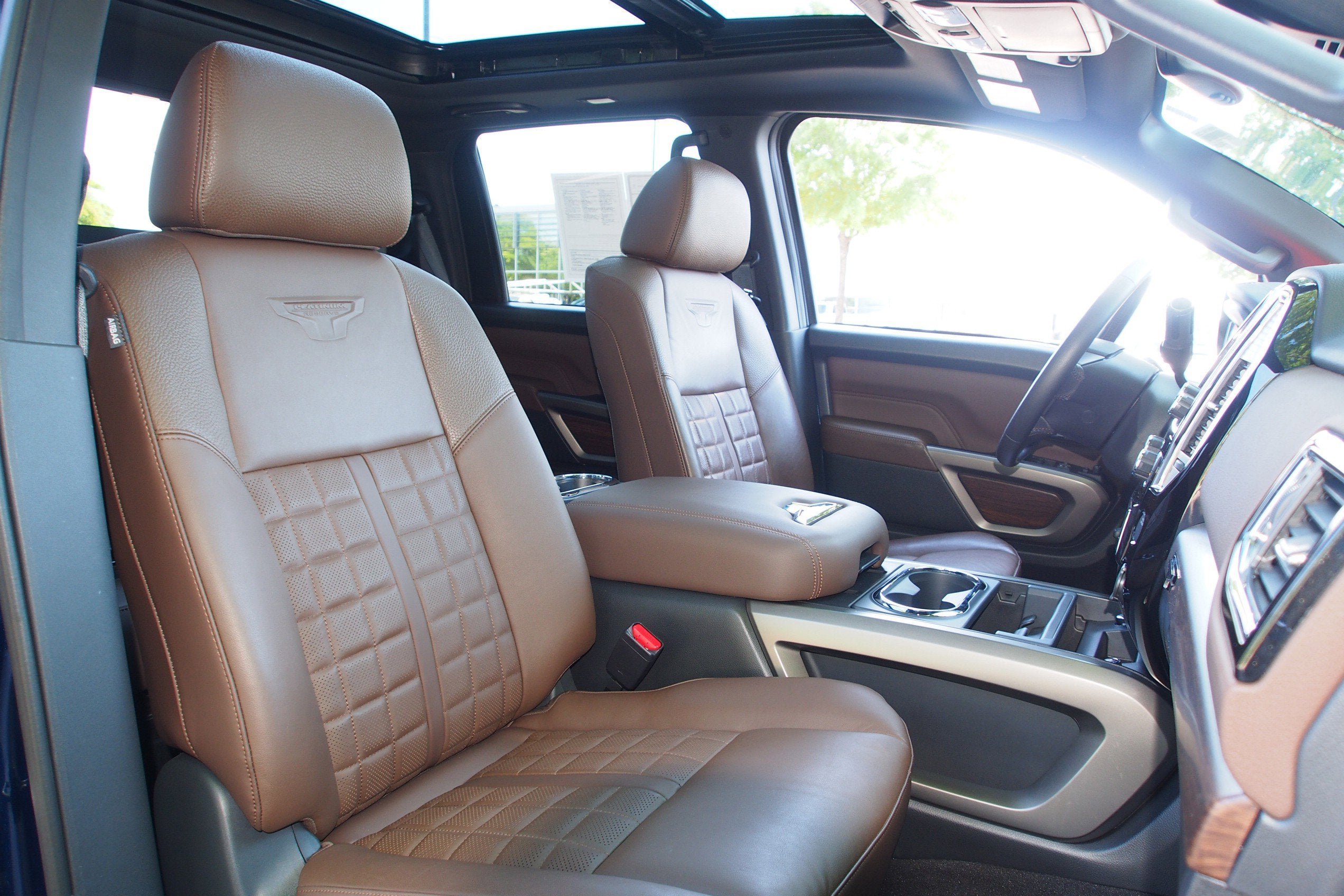 2023 Nissan Titan Platinum Reserve