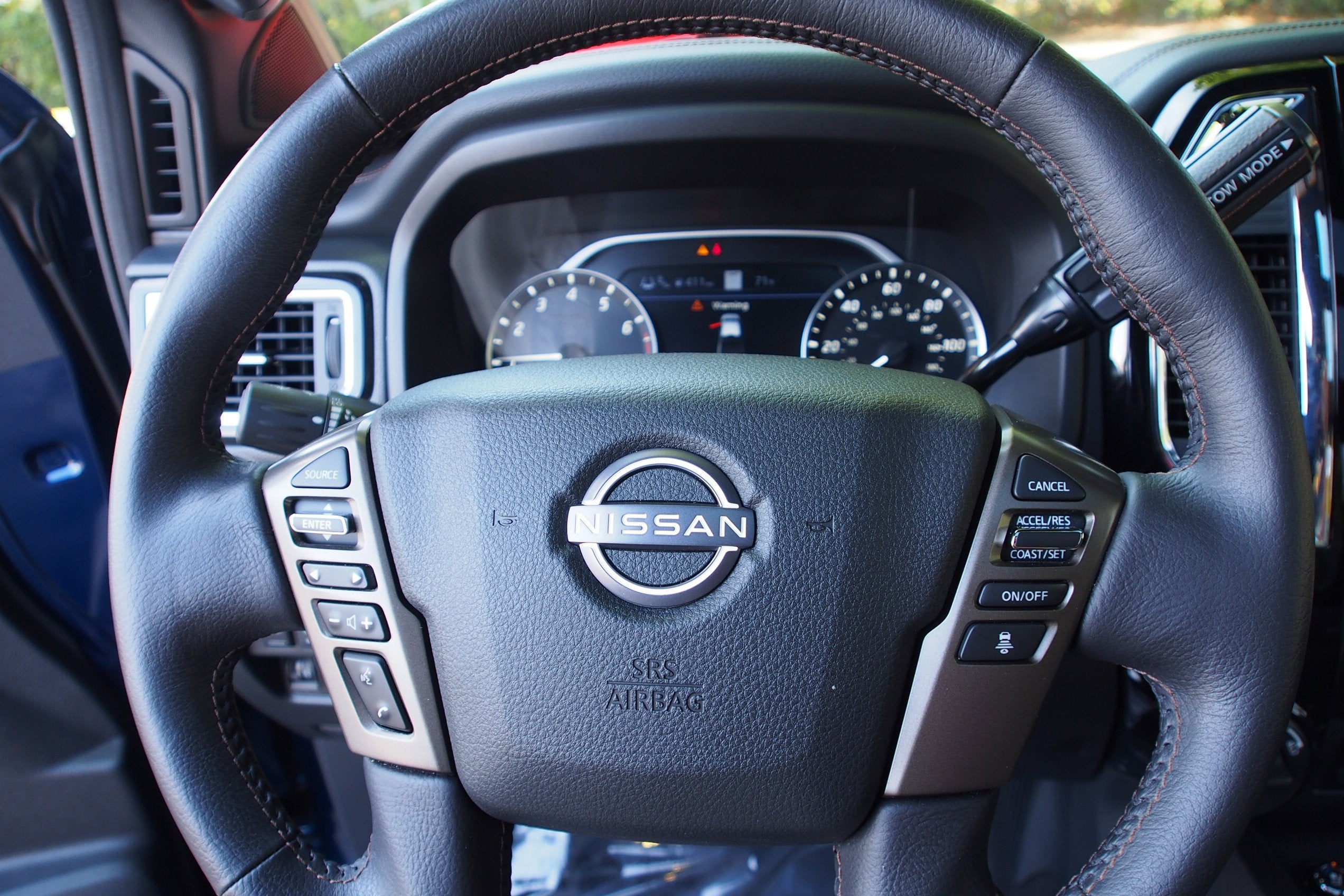 2023 Nissan Titan Platinum Reserve
