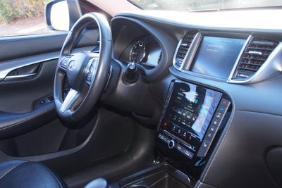 2022 INFINITI QX50 LUXE