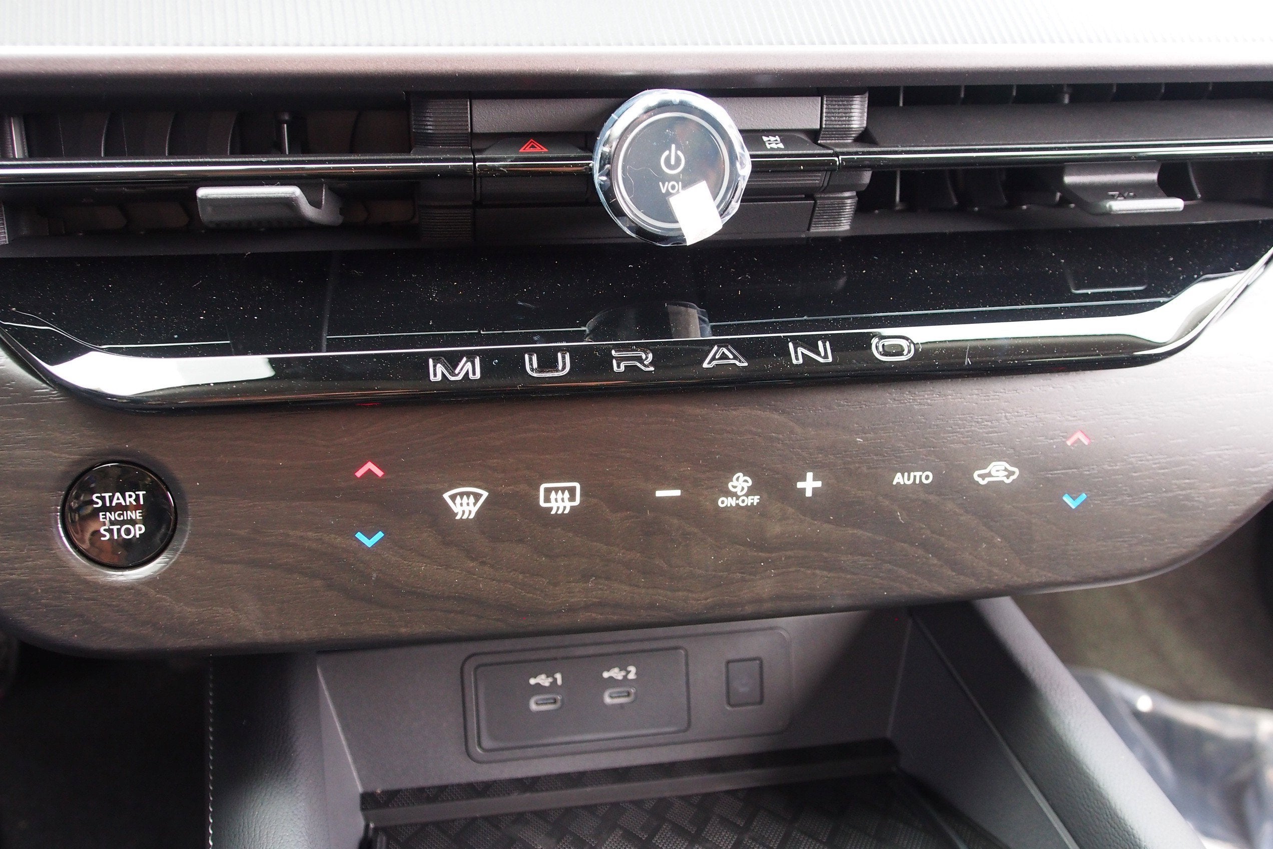 2025 Nissan Murano SV