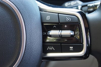 2023 Kia Carnival SX