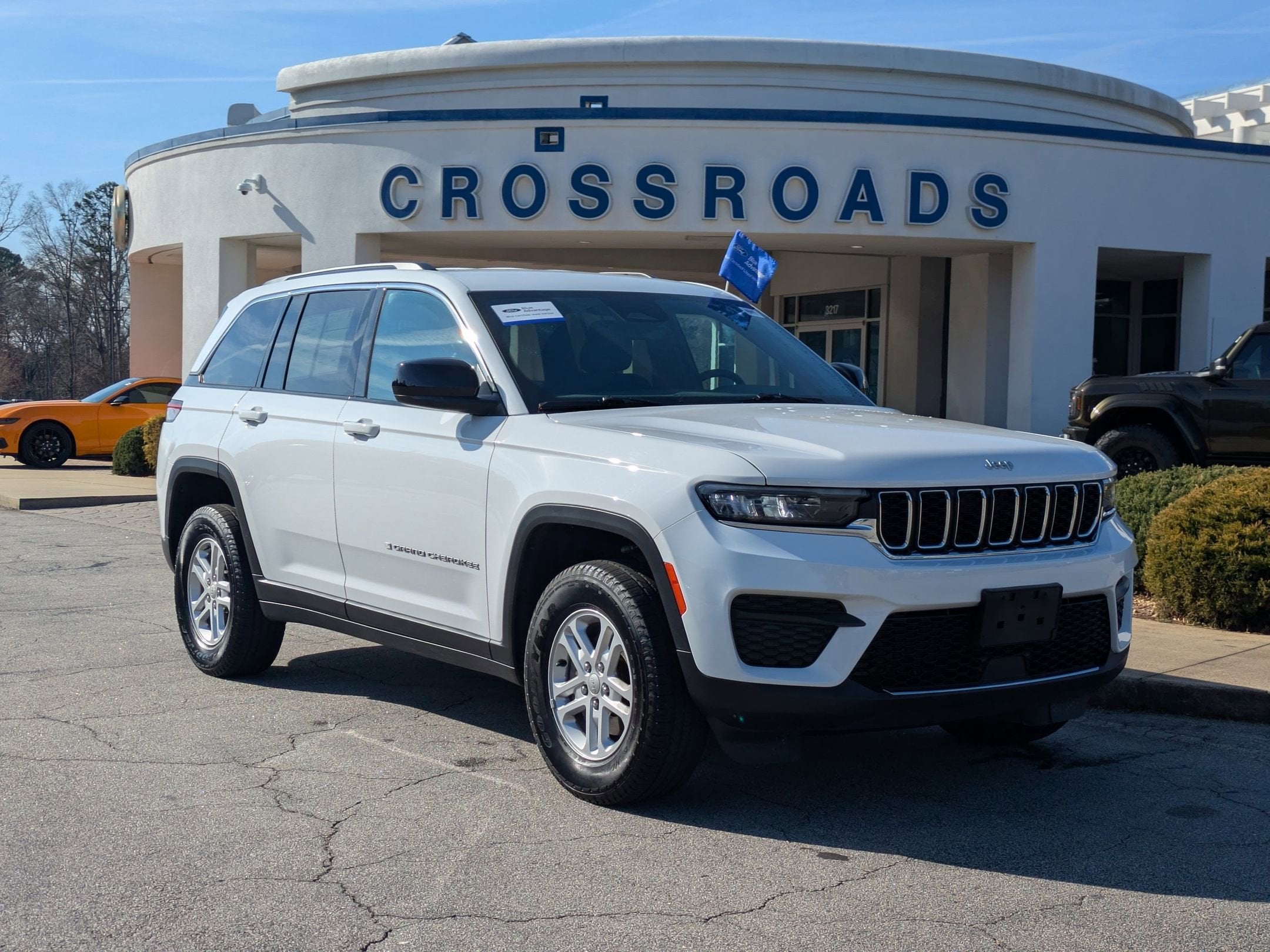 2025 Jeep Grand Cherokee Laredo