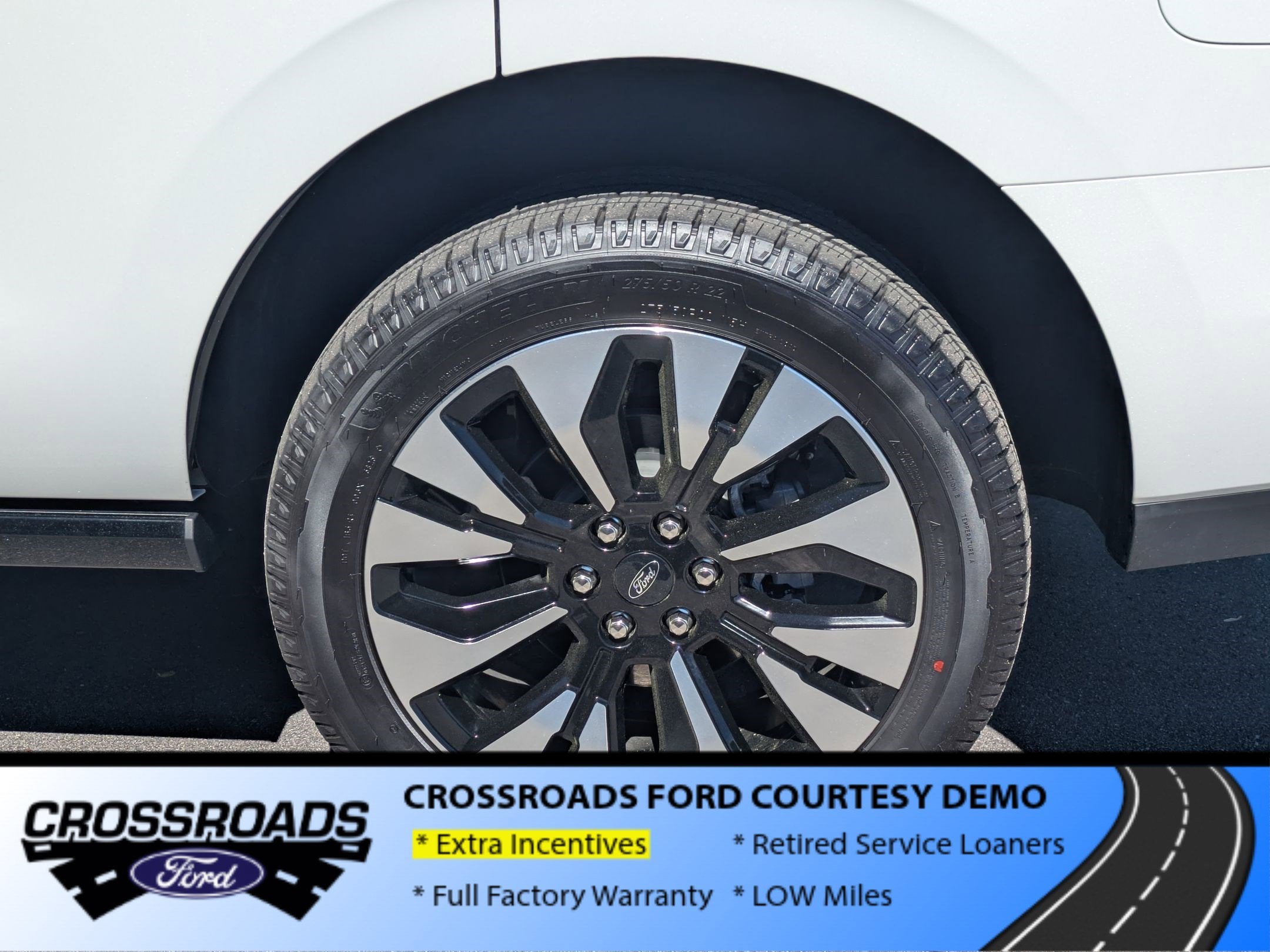 2025 Ford Expedition Platinum - Crossroads Courtesy Demo