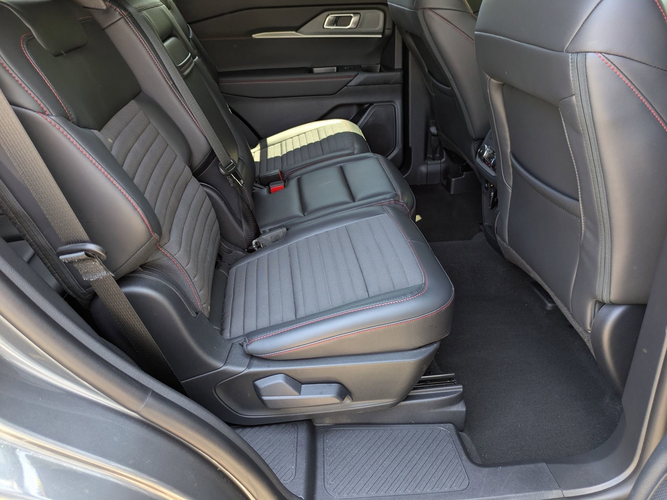 2026 Ford Explorer ST-Line - Crossroads Courtesy Demo
