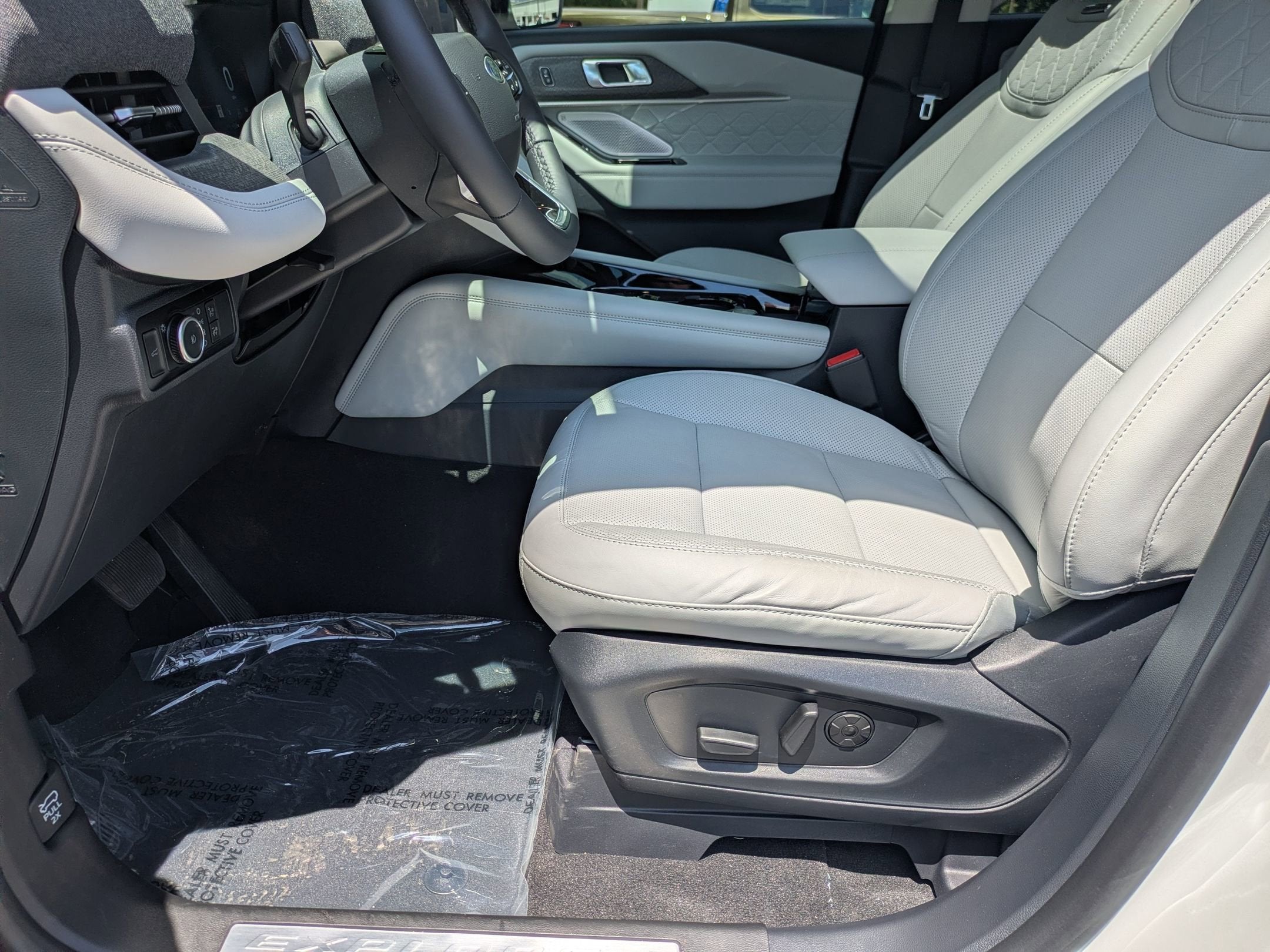 2026 Ford Explorer Platinum - Crossroads Courtesy Demo