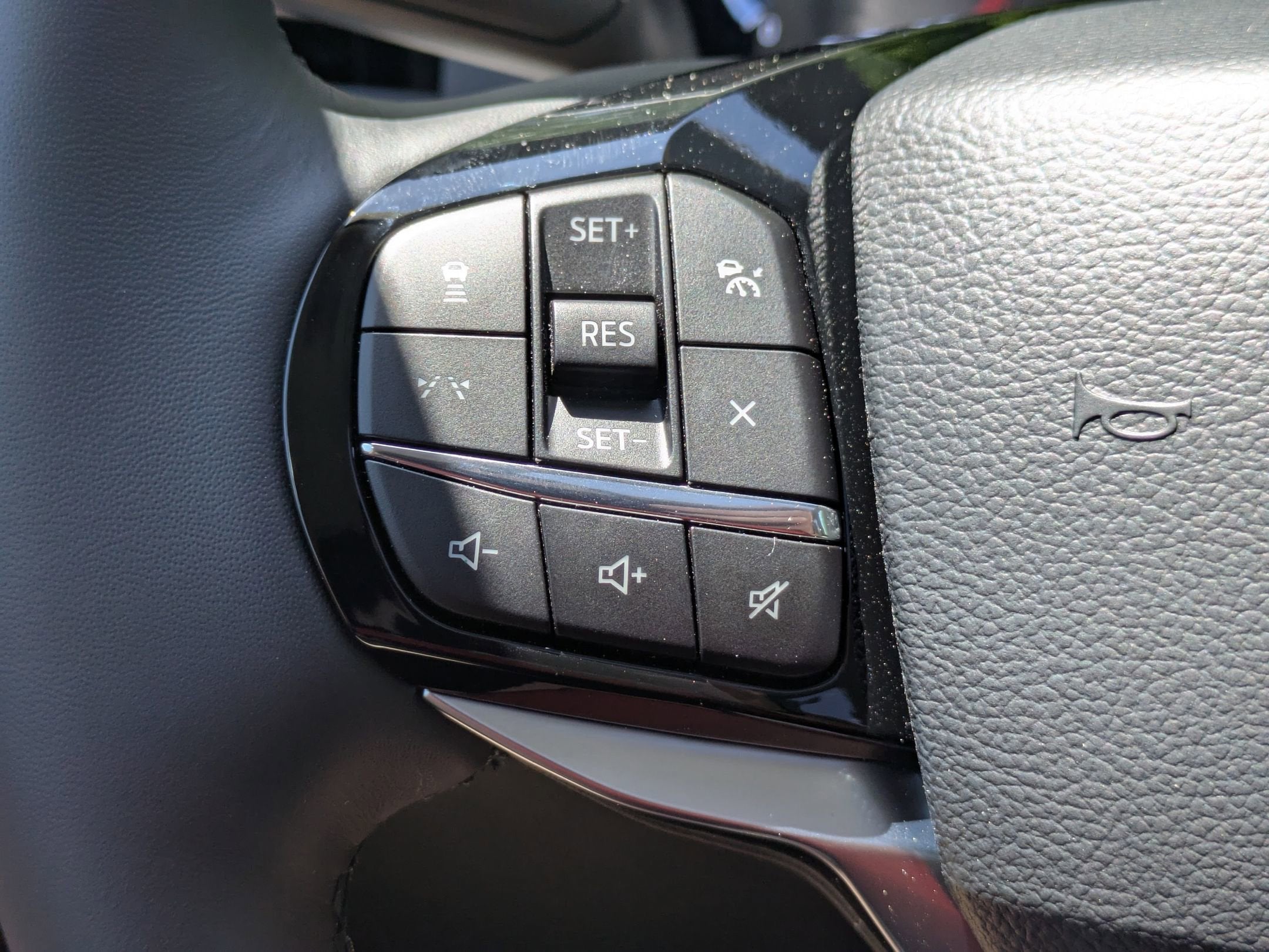 2026 Ford Explorer Platinum - Crossroads Courtesy Demo